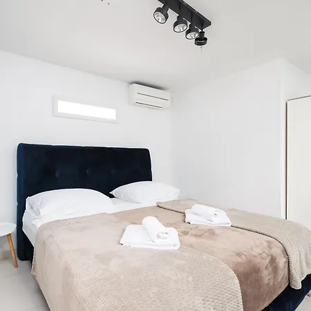 Hidden Apartments In The City Center Zadar Exterior photo