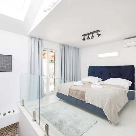 Hidden Apartments In The City Center Zadar Exterior photo